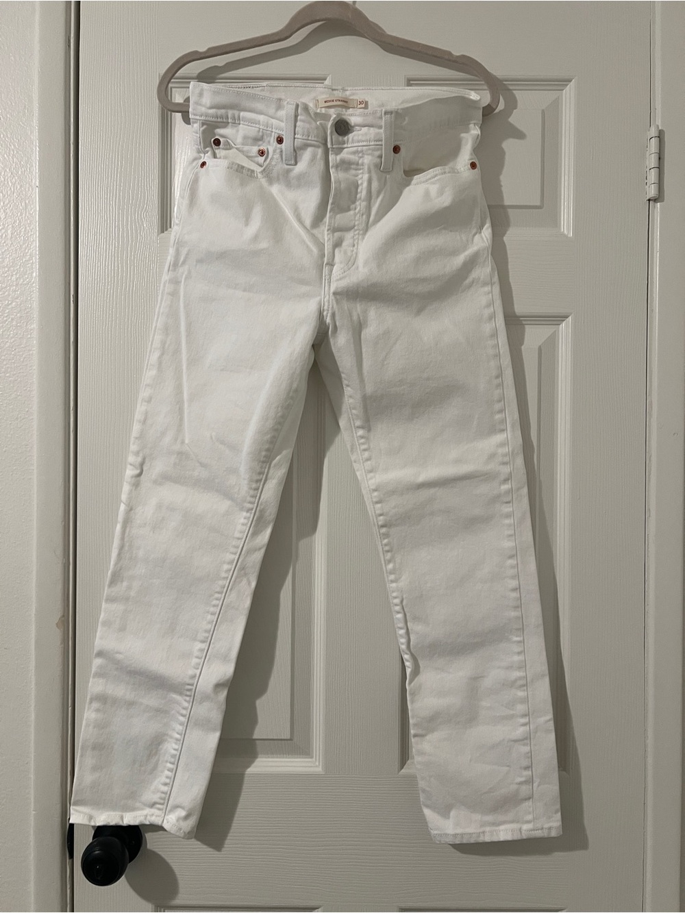 Levi’s Wedgie Straight White High Rise Denim Jeans - Size 30 - EUC